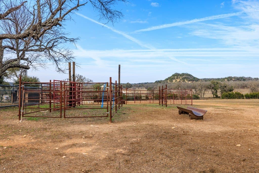 21 acres in Gillespie County - photo 41