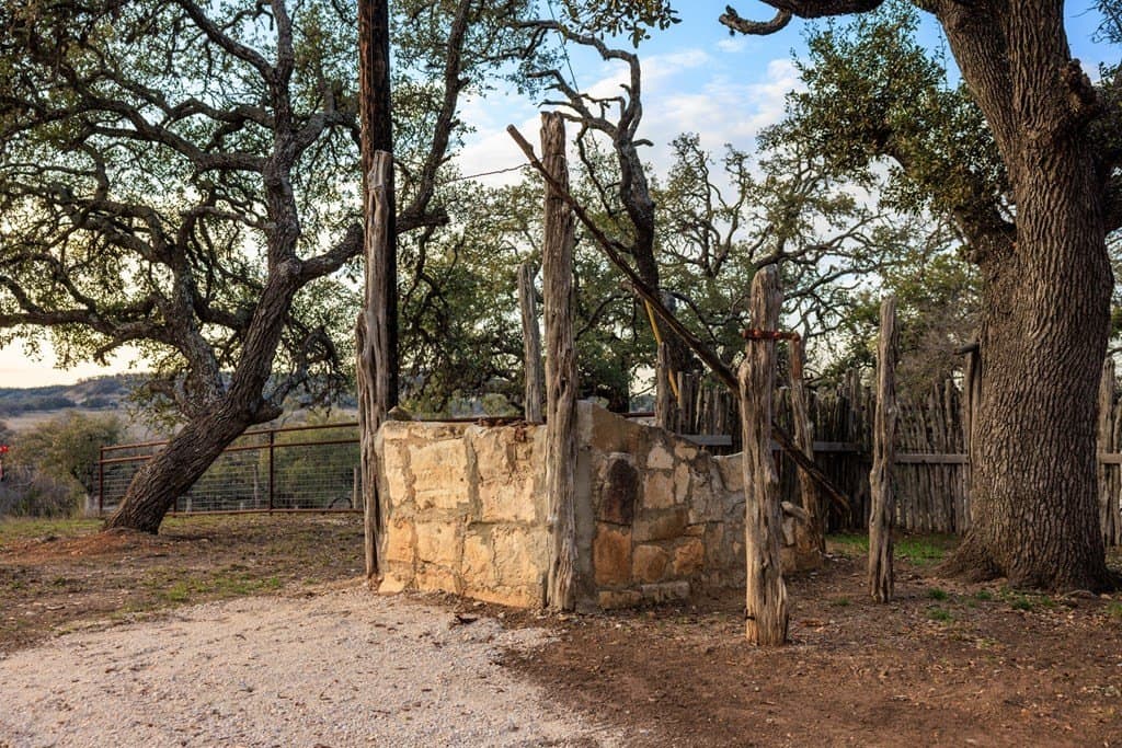 21 acres in Gillespie County - photo 48