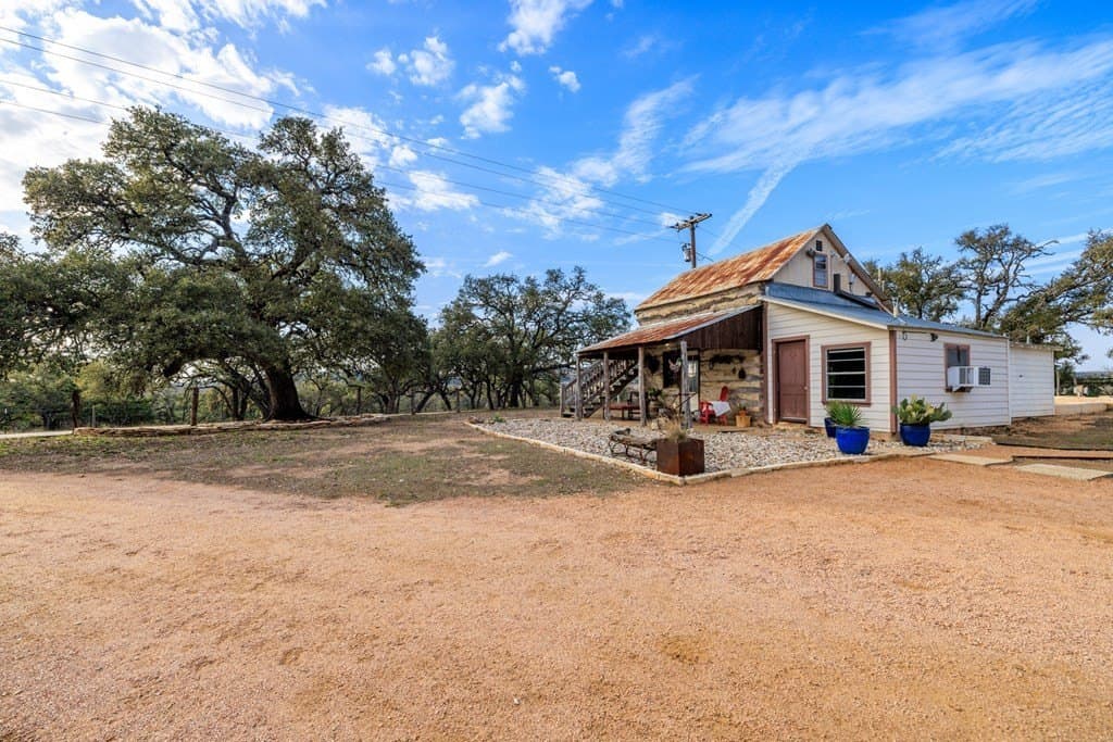 21 acres in Gillespie County - photo 8