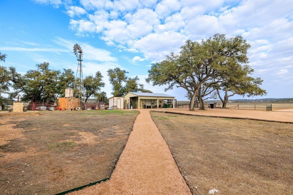 21 acres in Gillespie County - photo 22
