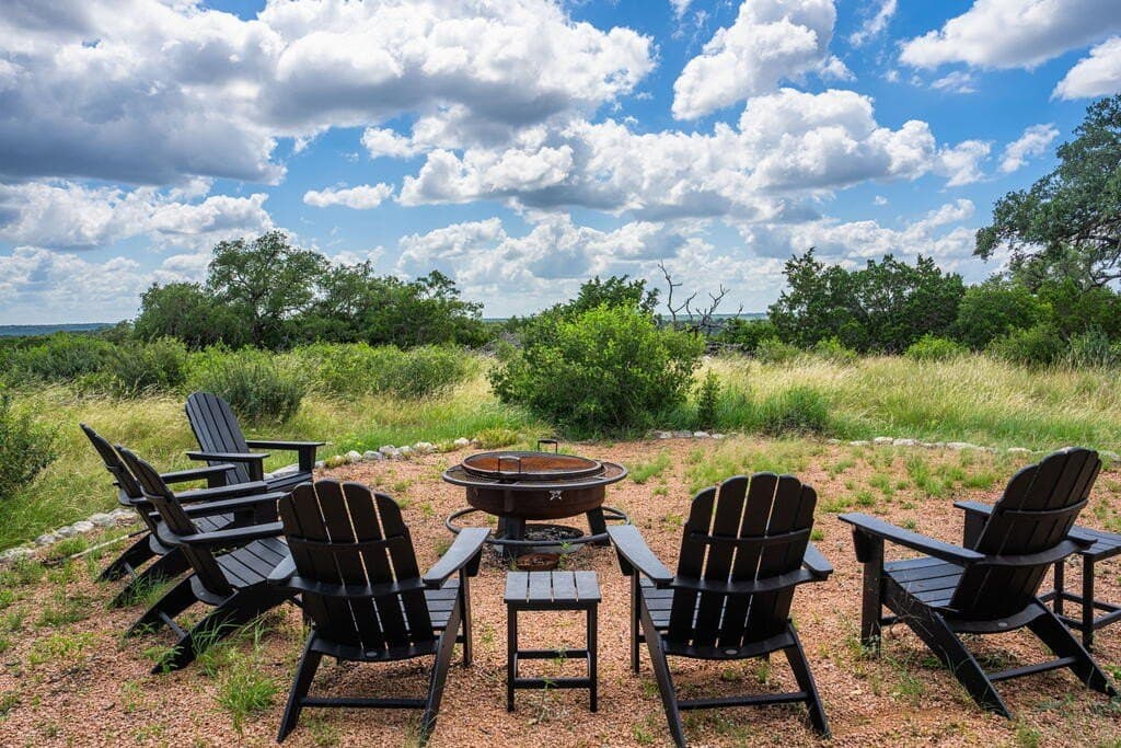 100 acres in Real County - photo 9