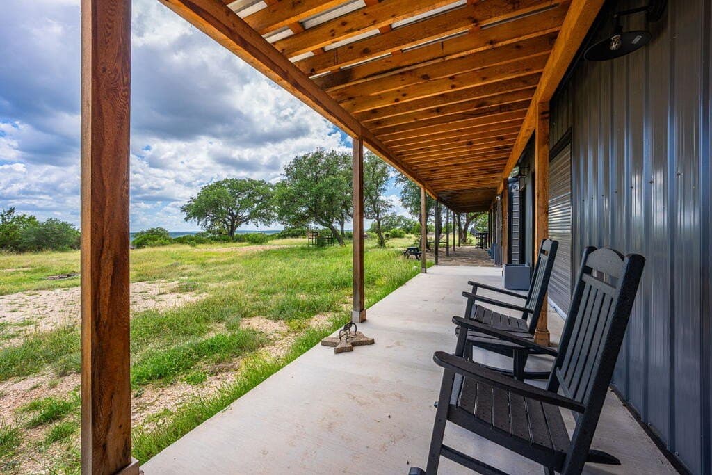 100 acres in Real County - photo 10