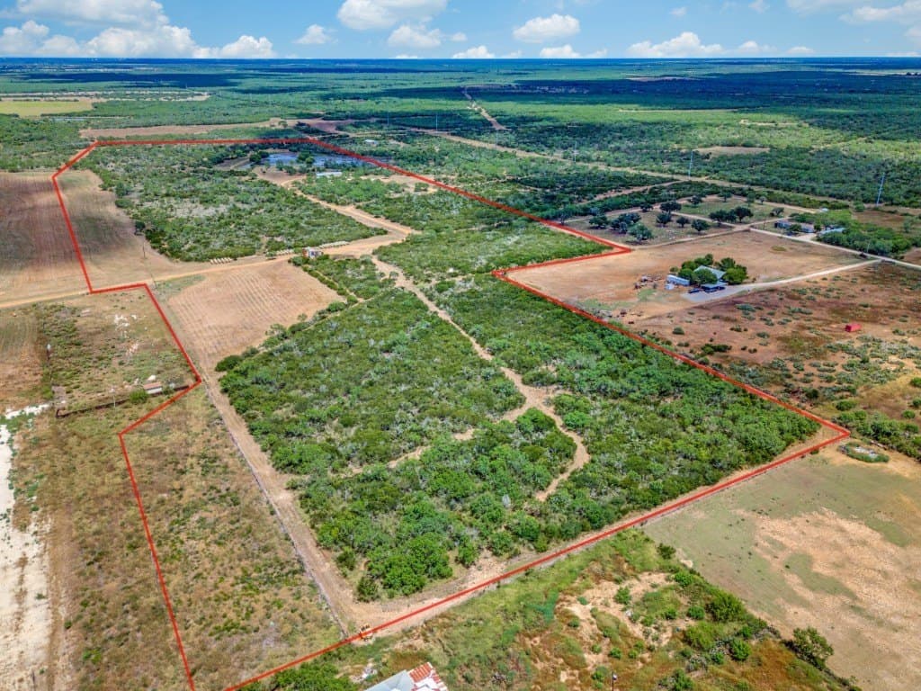235.72 acres in Atascosa County - photo 3