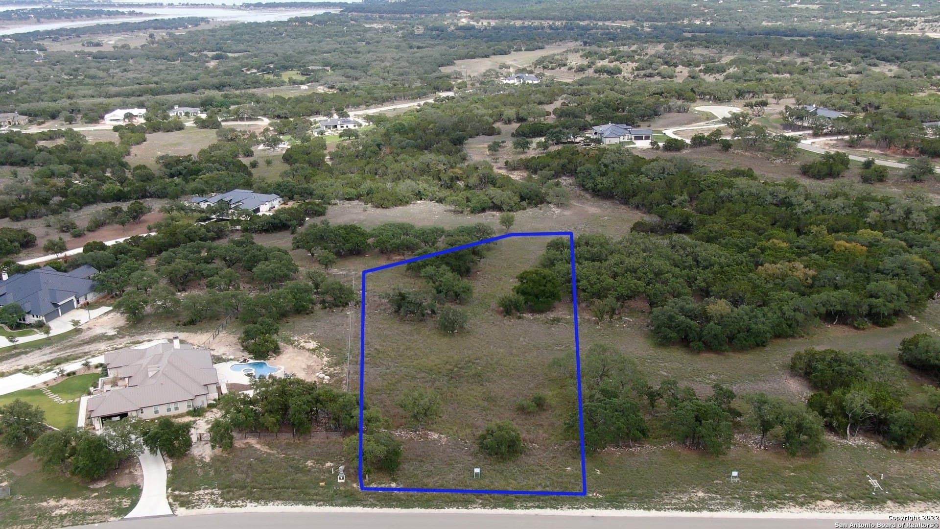 1.84 acres in Comal County gallery image 3