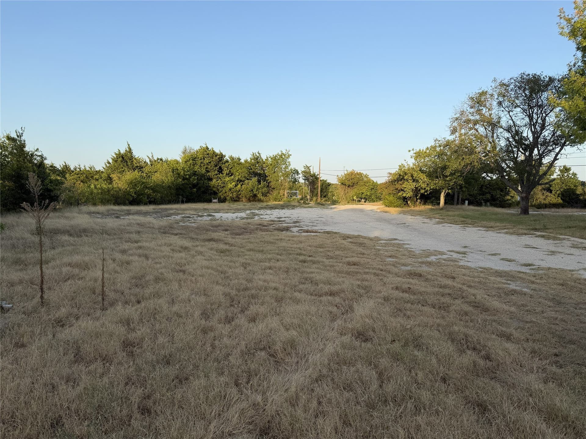1.27 acres in Ellis County - photo 14