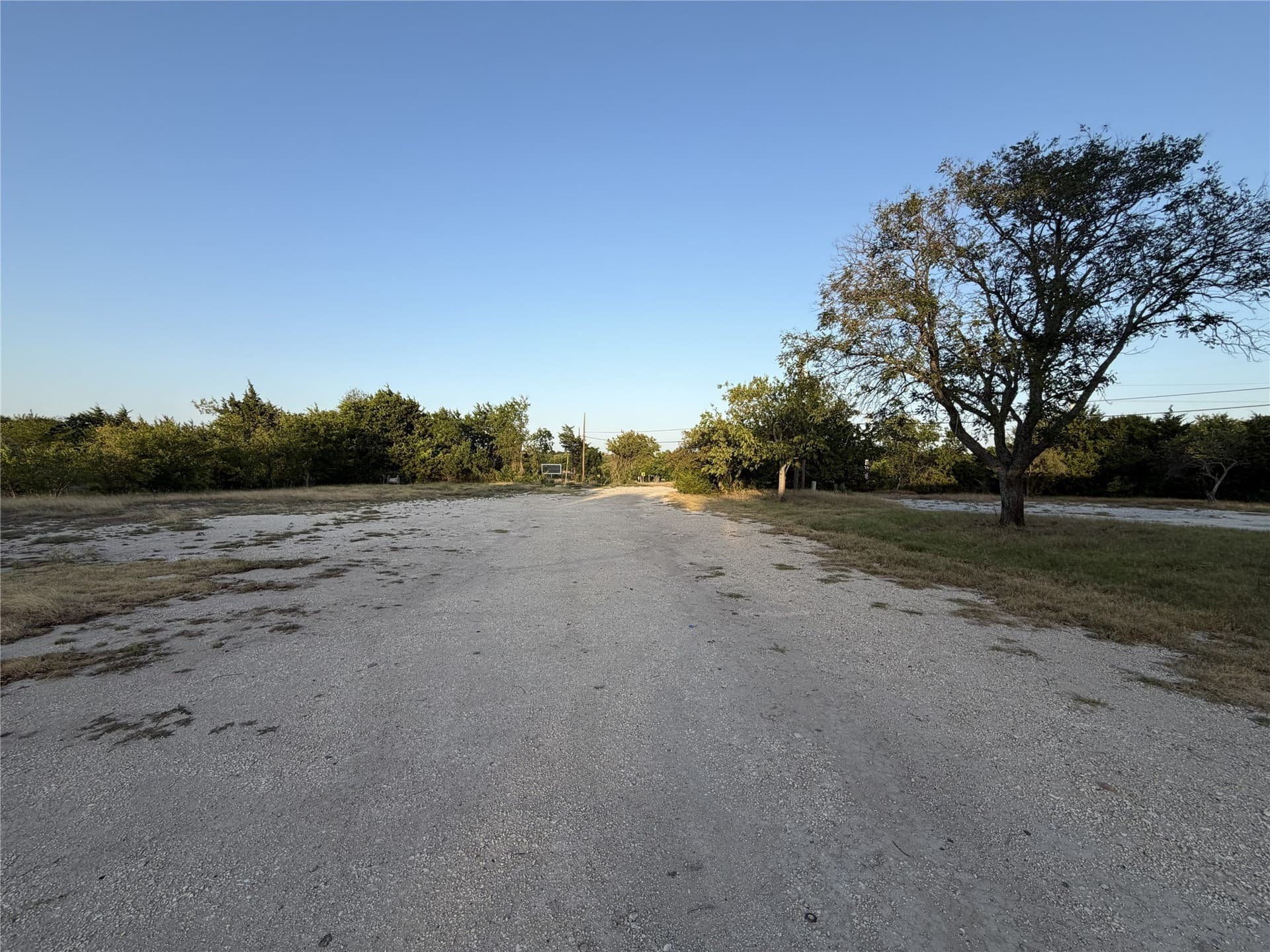 1.27 acres in Ellis County - photo 11