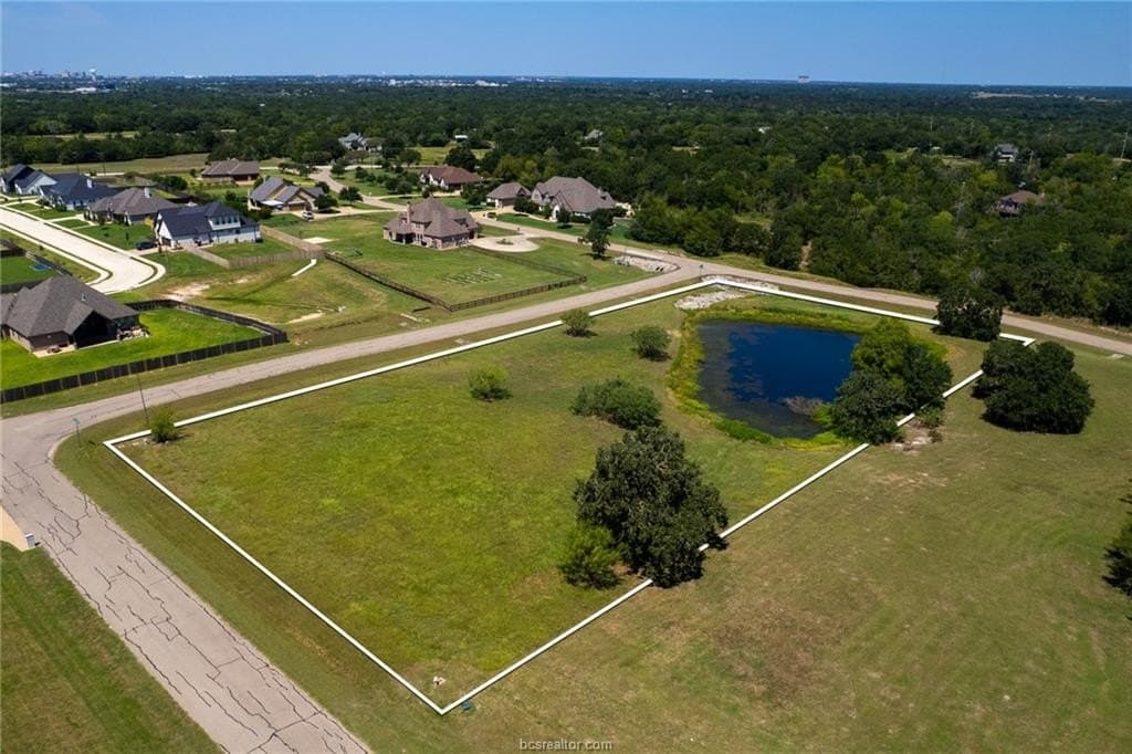 2.42 acres in Brazos County gallery image 4