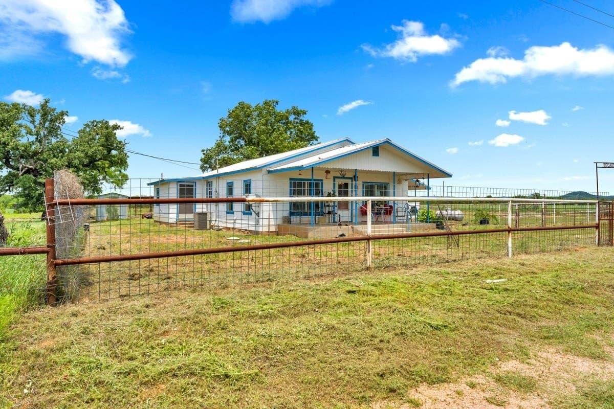 16.24 acres in Llano County gallery image 4
