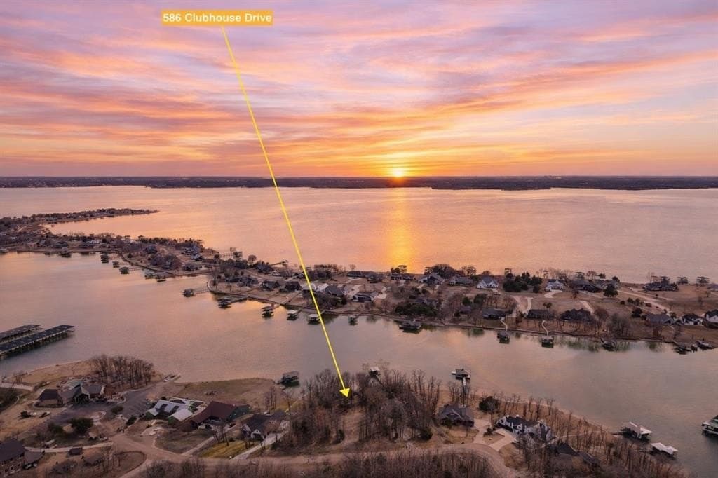 0.58 acres in Navarro County