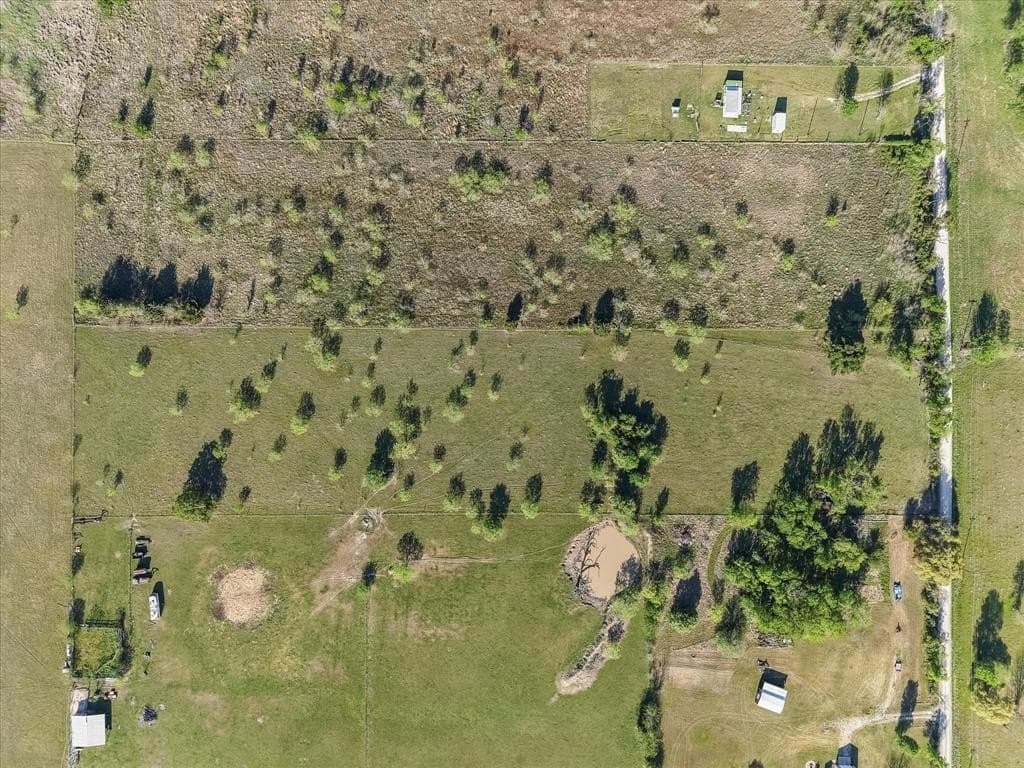 6 acres in Navarro County gallery image 3