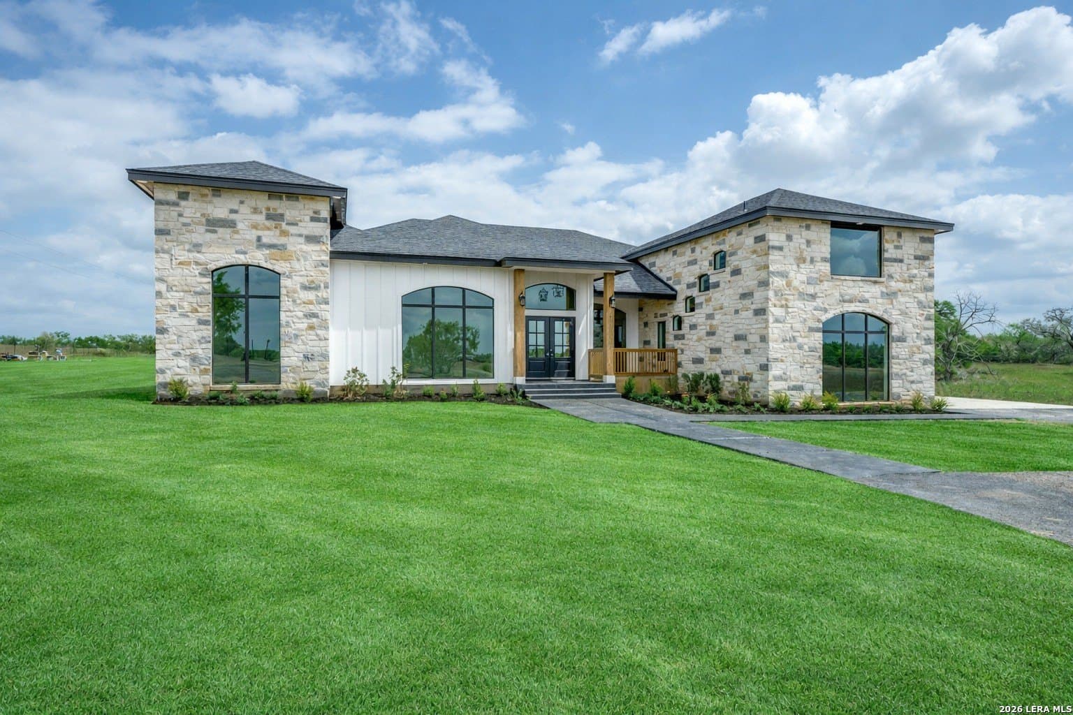 10.63 acres in Wilson County gallery image 2