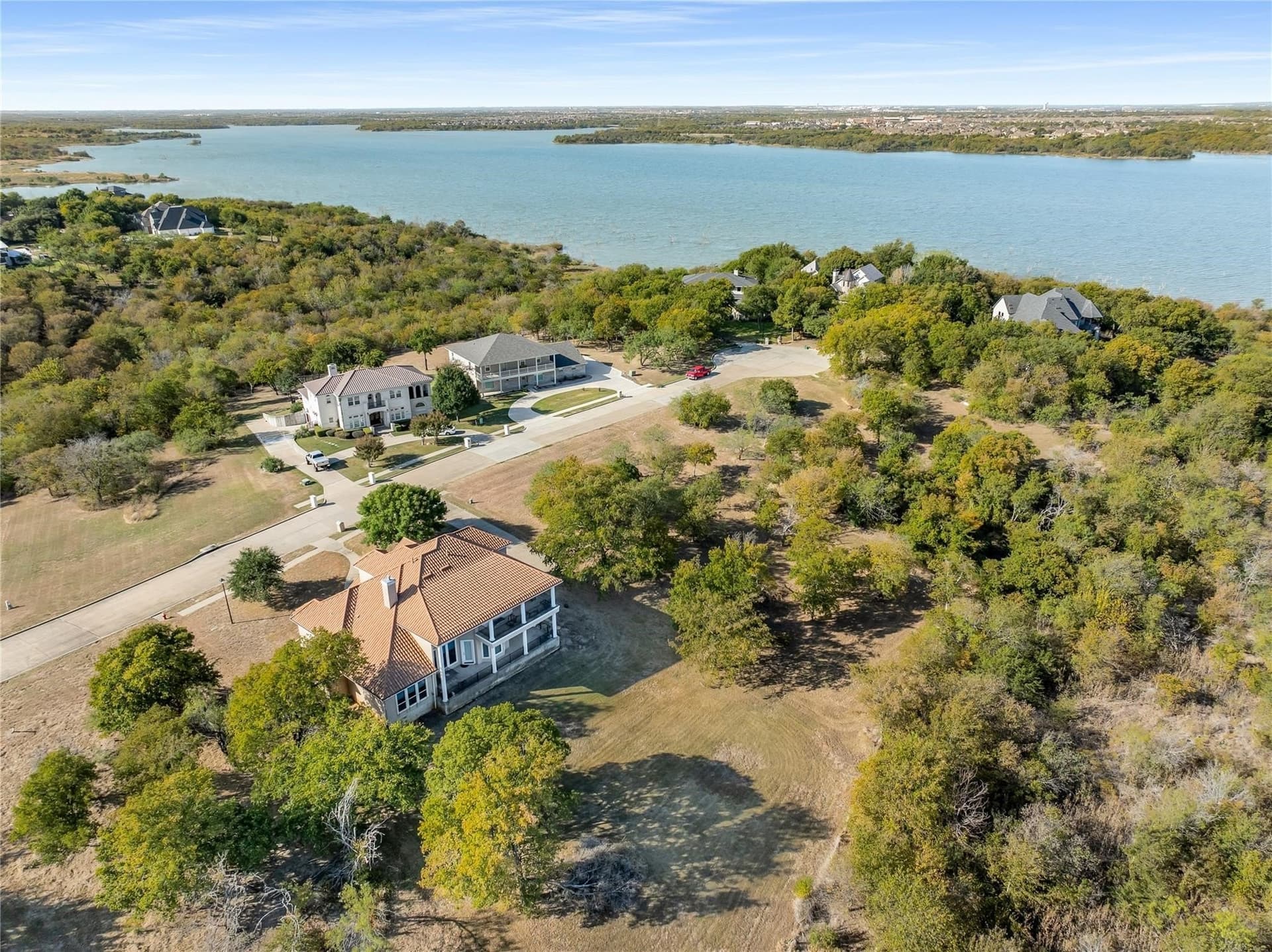 0.5 acres in Dallas County gallery image 2