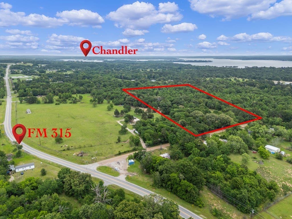 18 acres in Henderson County gallery image 3