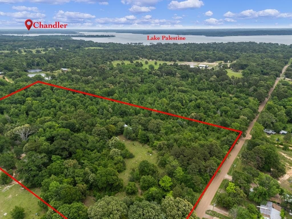 18 acres in Henderson County