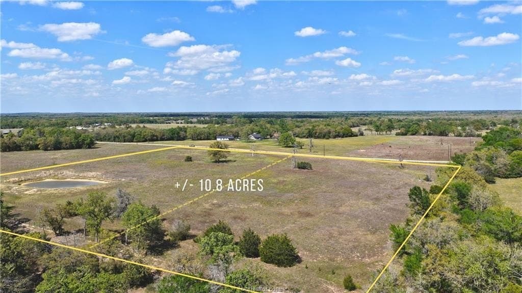 10.83 acres in Burleson County gallery image 2
