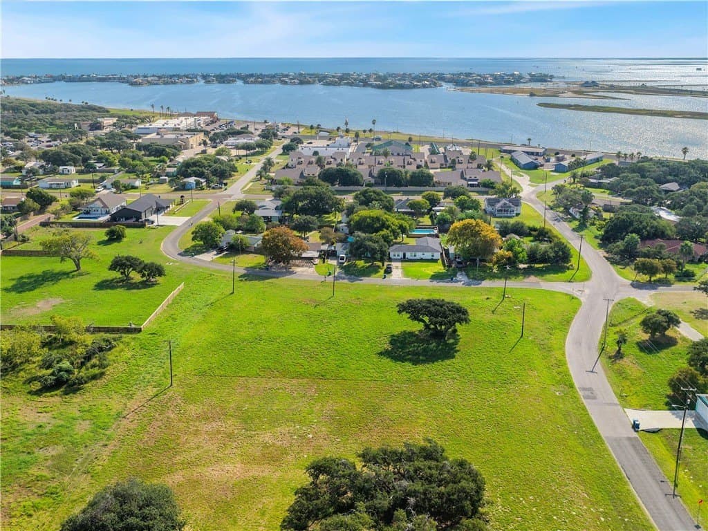 1 acres in Aransas County - photo 3