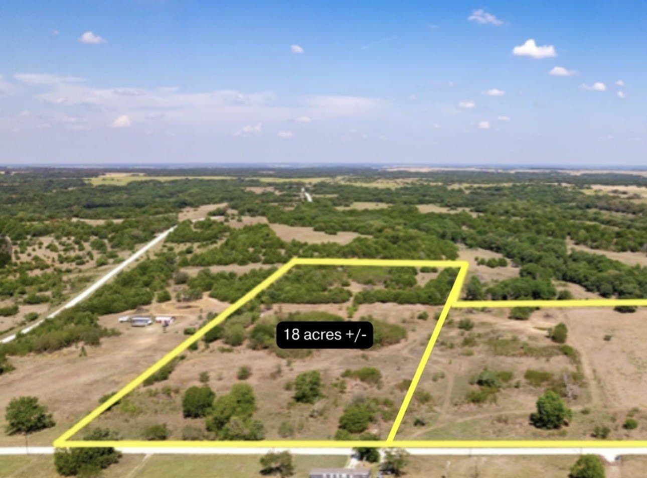 18 acres in Cooke County