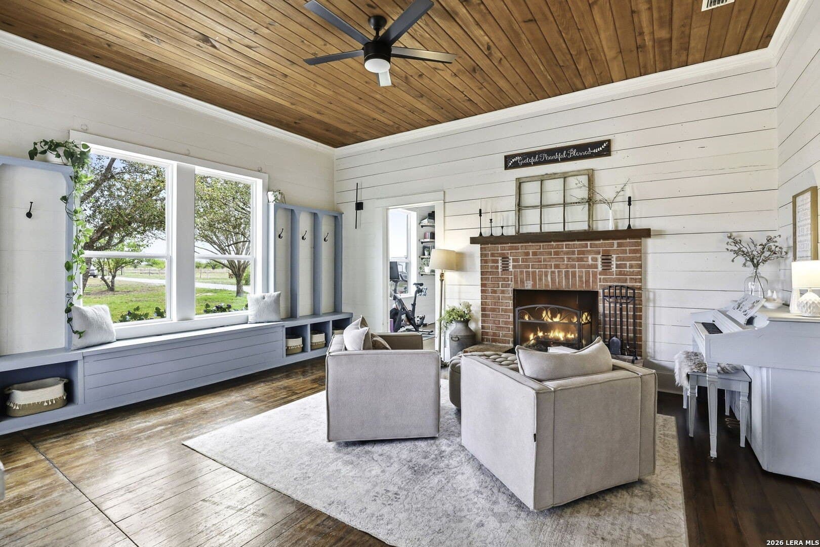 13.7 acres in Guadalupe County gallery image 4