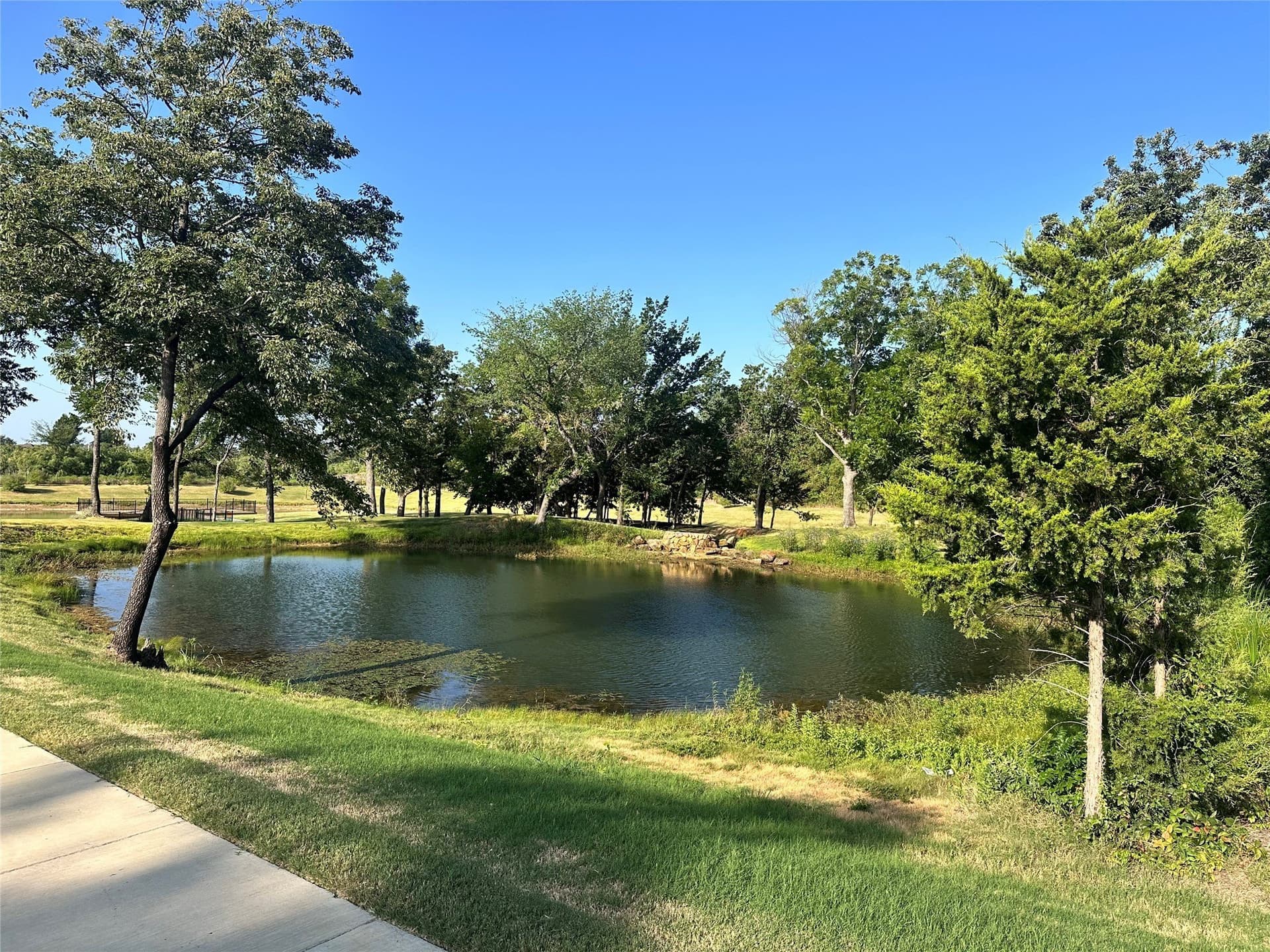 0.57 acres in Tarrant County - photo 4