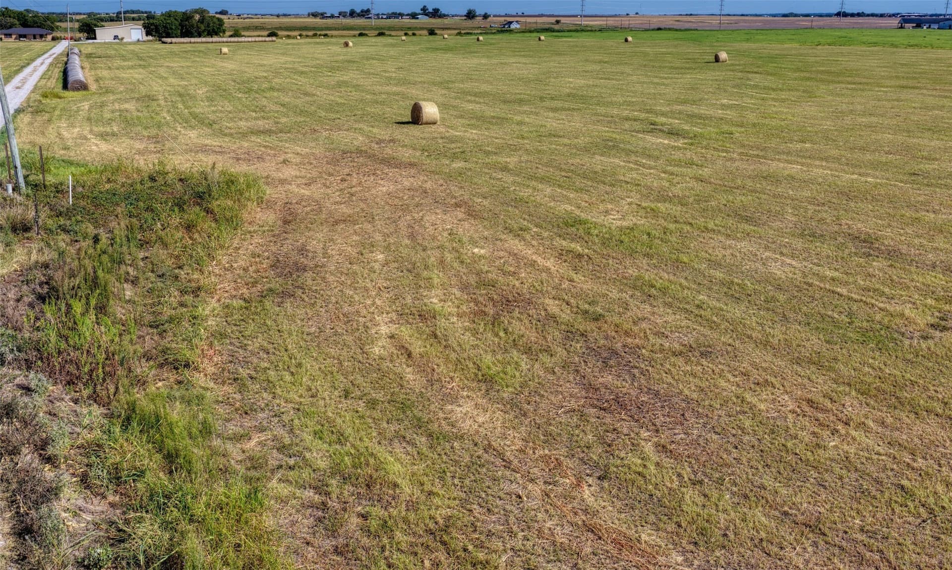 21.85 acres in Hill County - photo 3