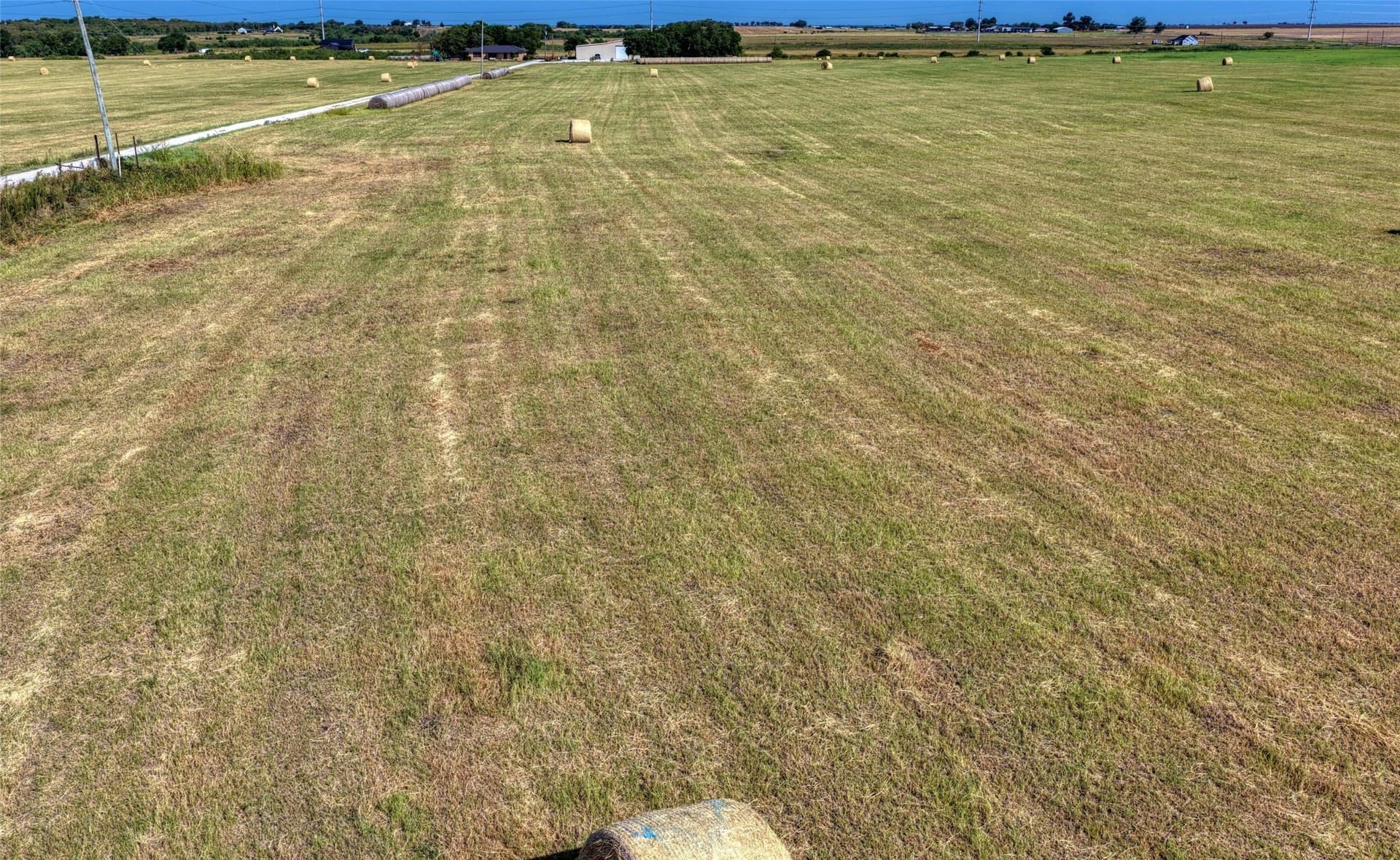 21.85 acres in Hill County - photo 4