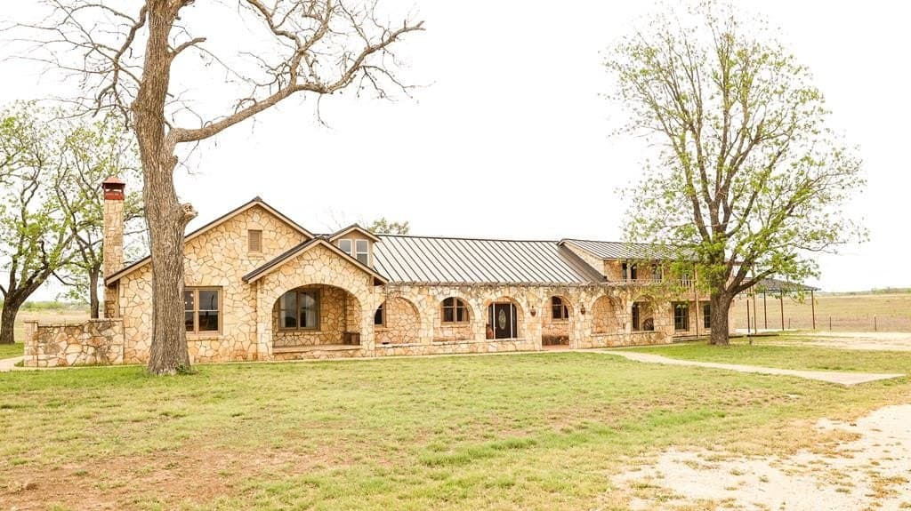 9.75 acres in Kerr County