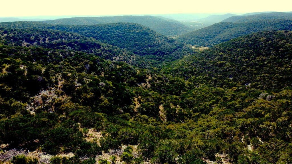 141.66 acres in Real County