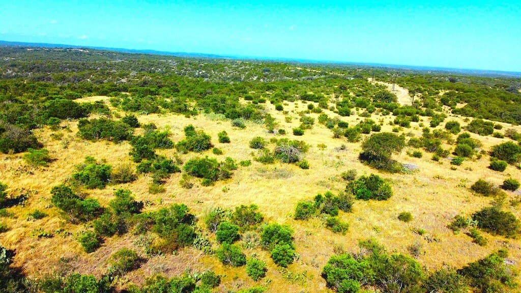 141.66 acres in Real County - photo 10