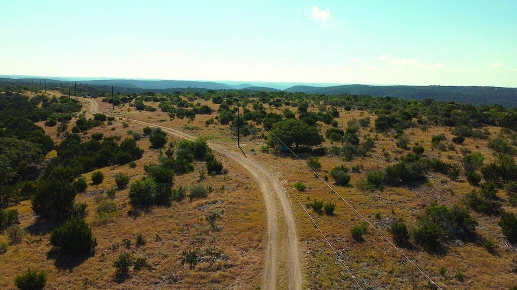 141.66 acres in Real County - photo 5