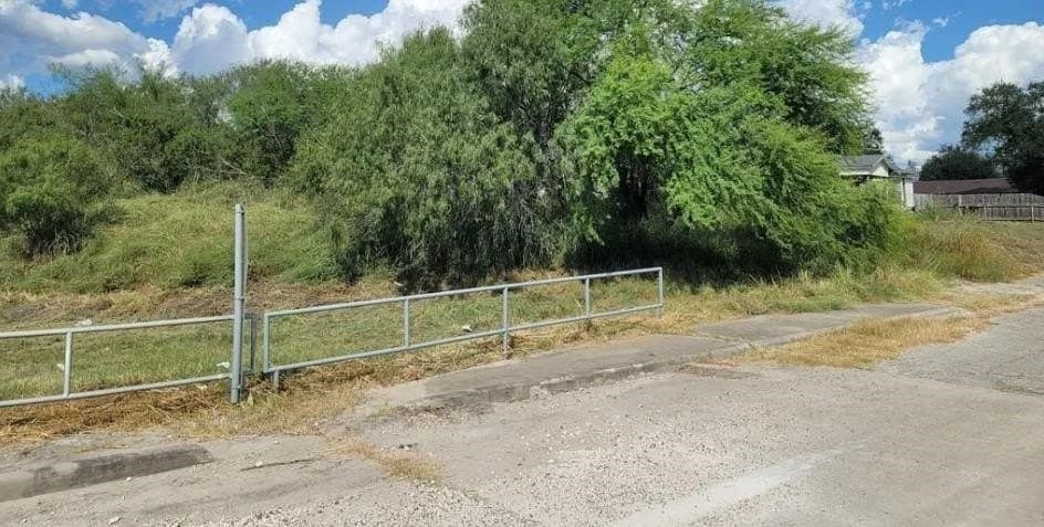 4.05 acres in Kleberg County featured view