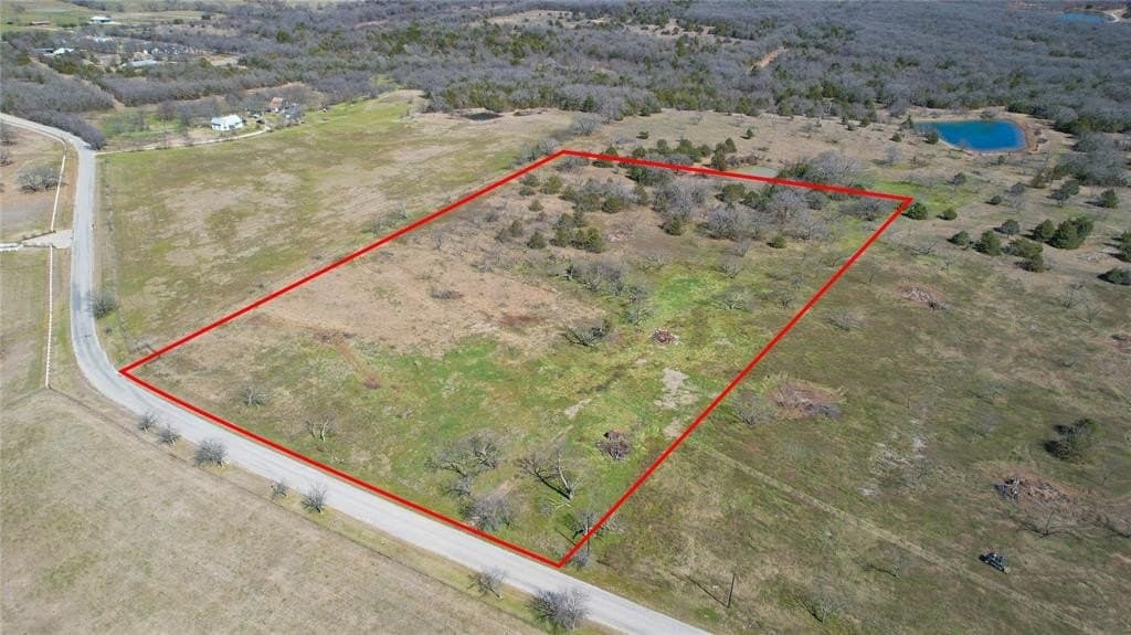11.1 acres in Cooke County