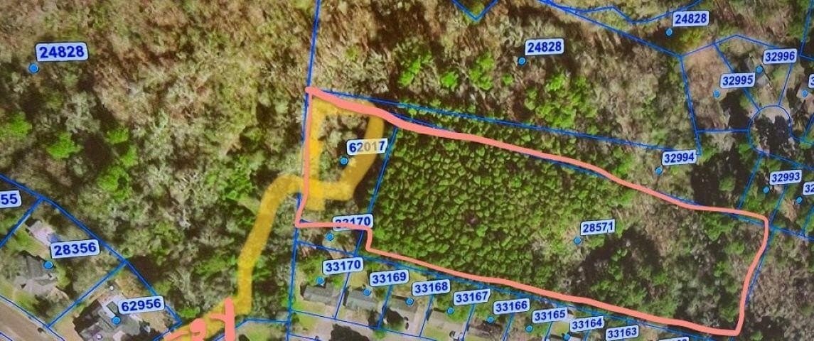 6.84 acres in Nacogdoches County