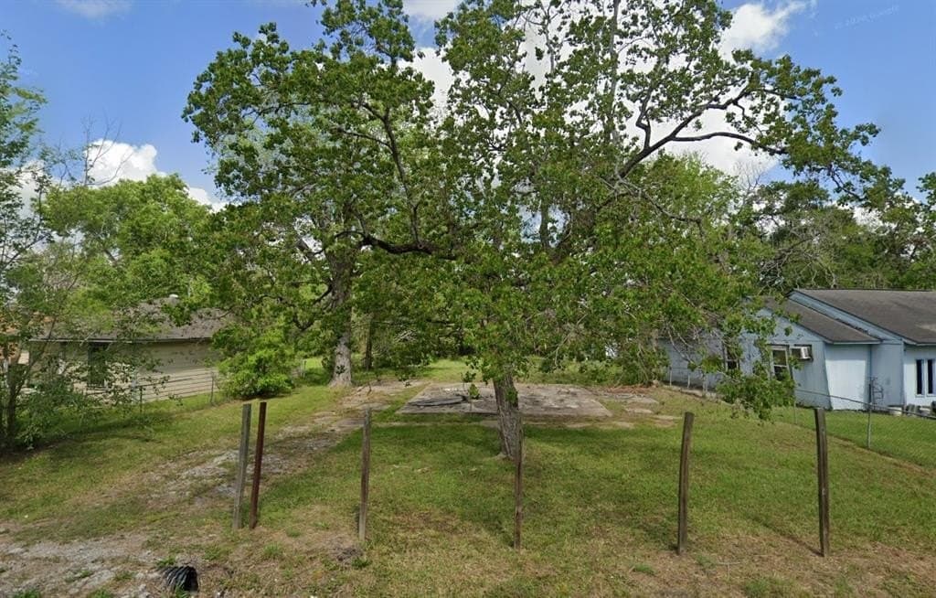 0.18 acres in Harris County gallery image 2