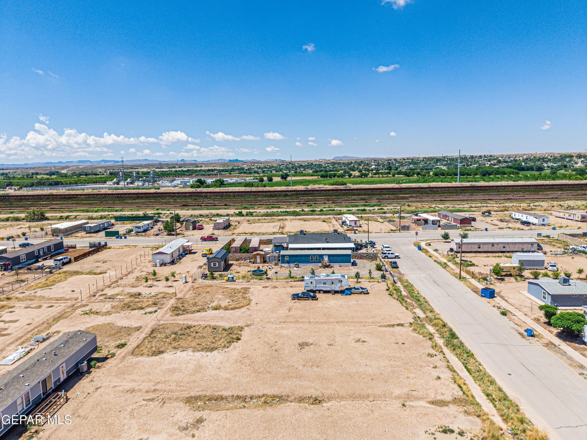 0.25 acres in El Paso County gallery image 3