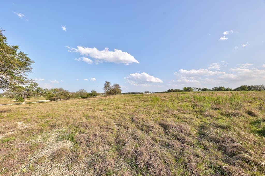 5.01 acres in Kerr County - photo 6