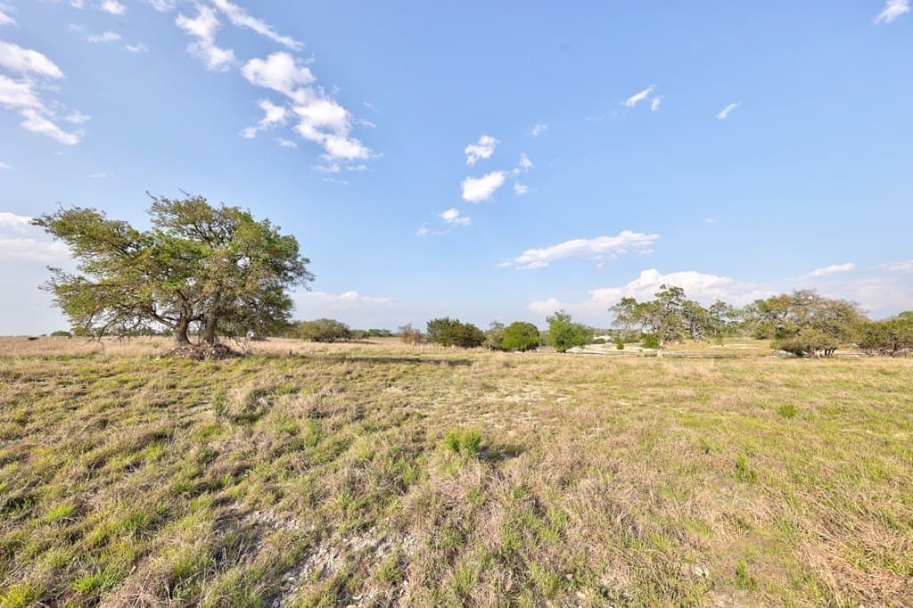 5.01 acres in Kerr County featured view