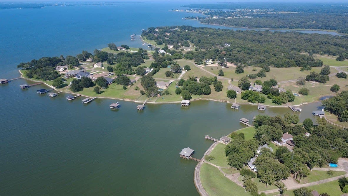 0.5 acres in Navarro County - photo 9