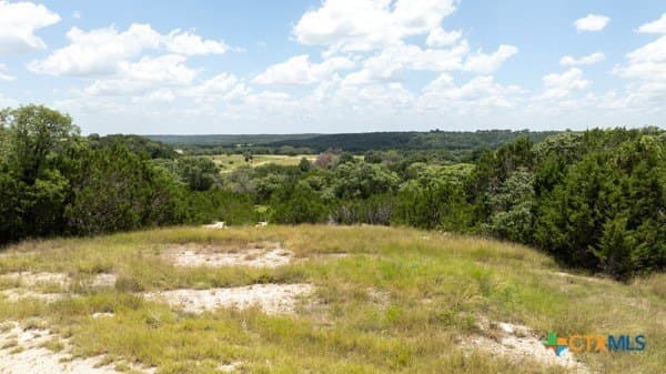 5.61 acres in Coryell County