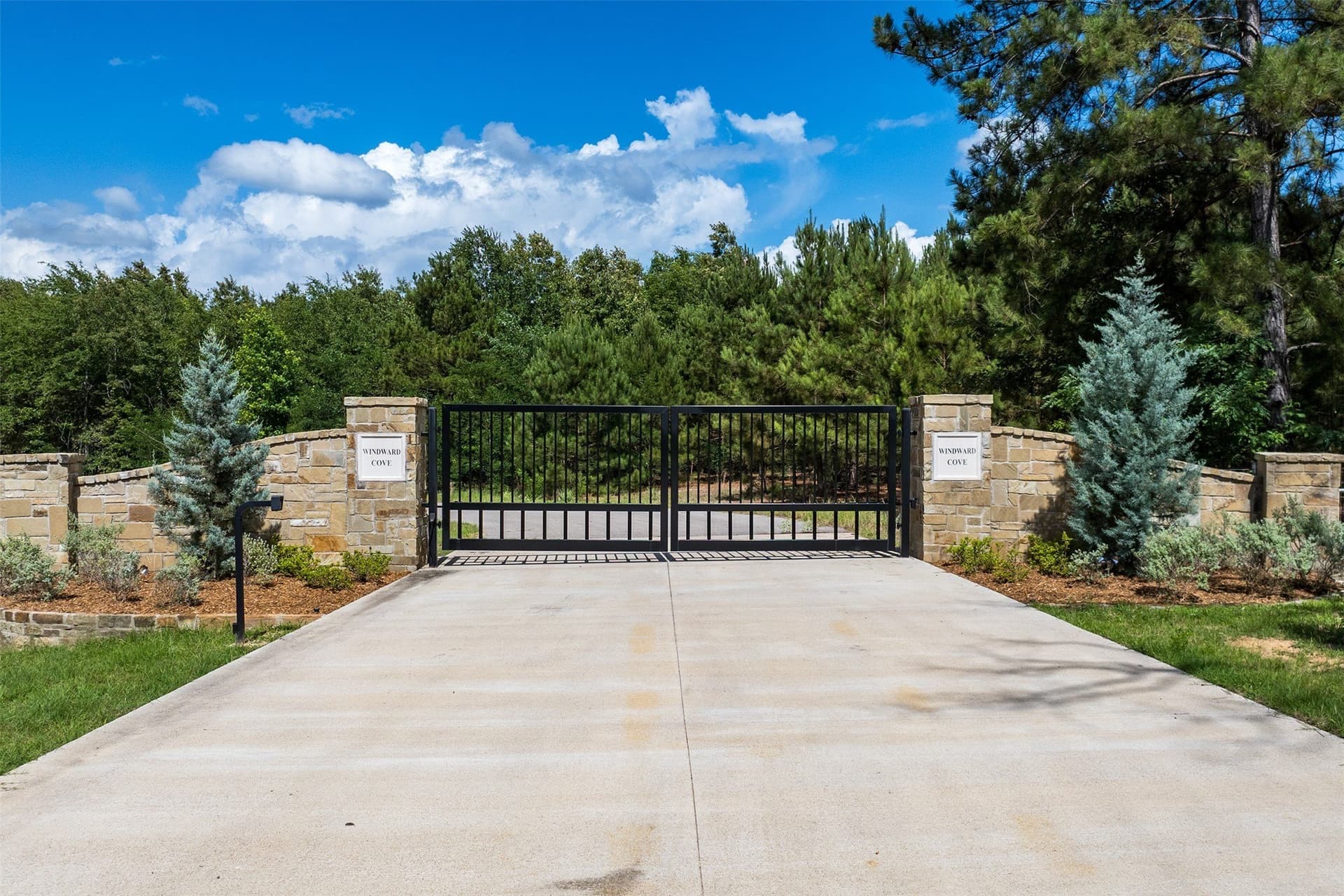 1.07 acres in Henderson County - photo 6