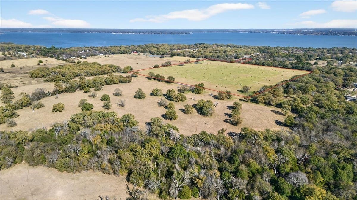 151.44 acres in Henderson County - photo 40