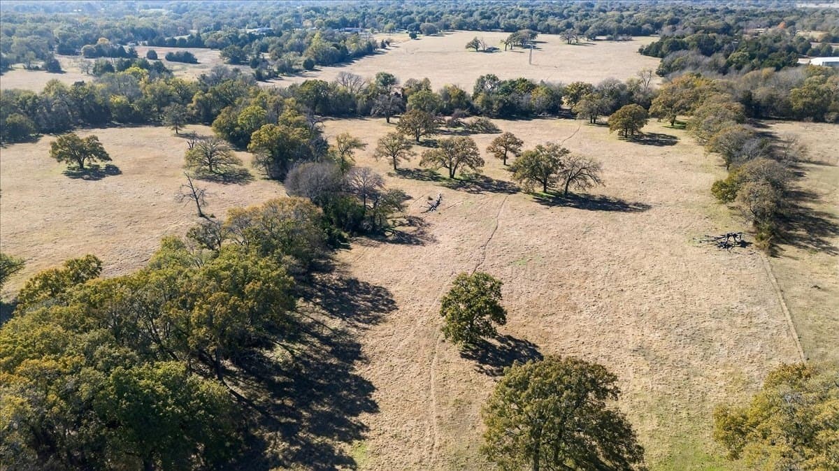 151.44 acres in Henderson County - photo 13