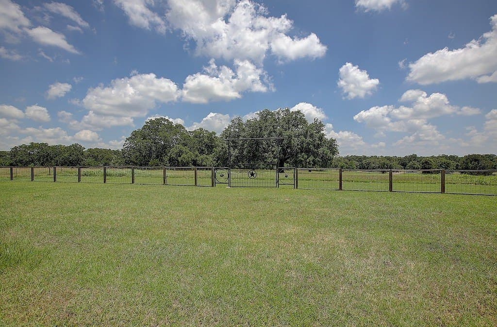 6.35 acres in Fayette County gallery image 4