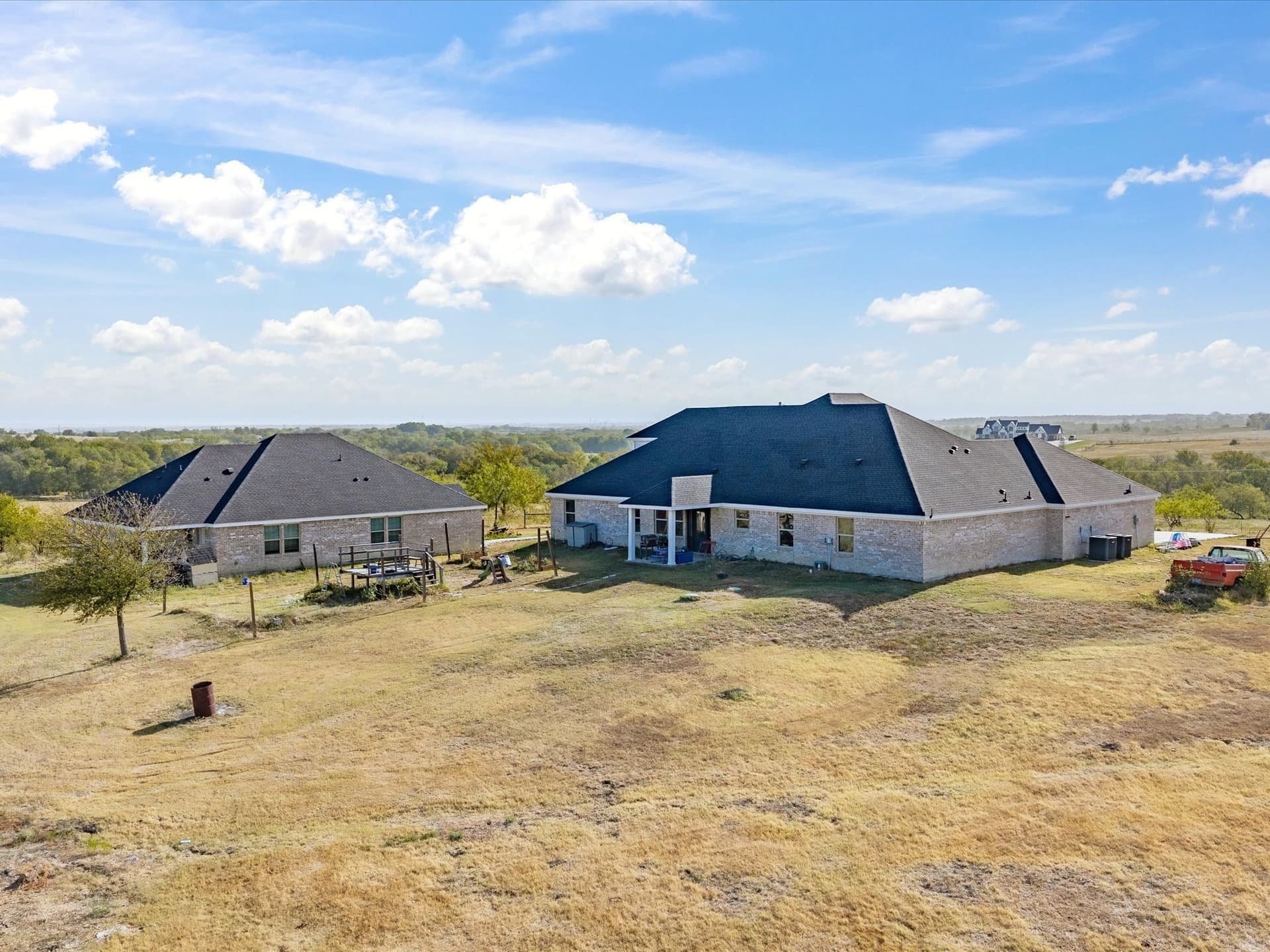 33.53 acres in Ellis County - photo 5