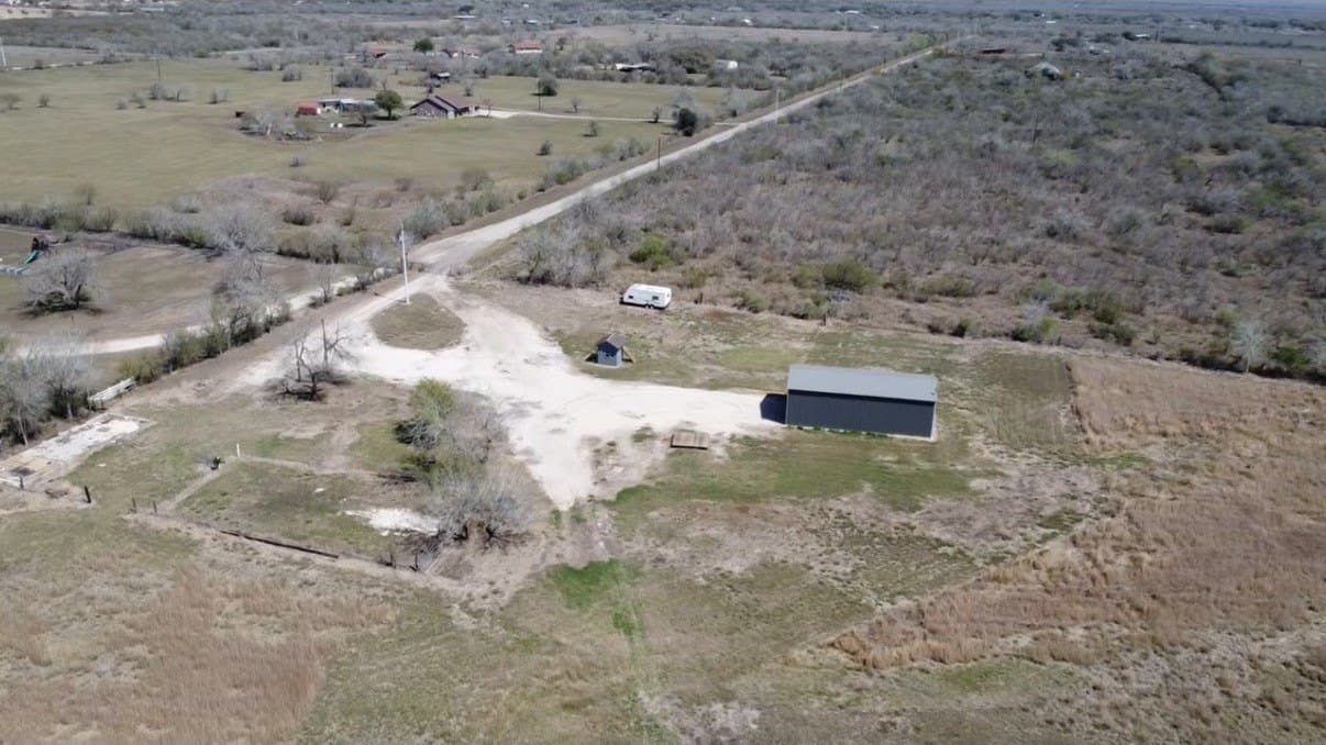 10.35 acres in Bee County gallery image 3
