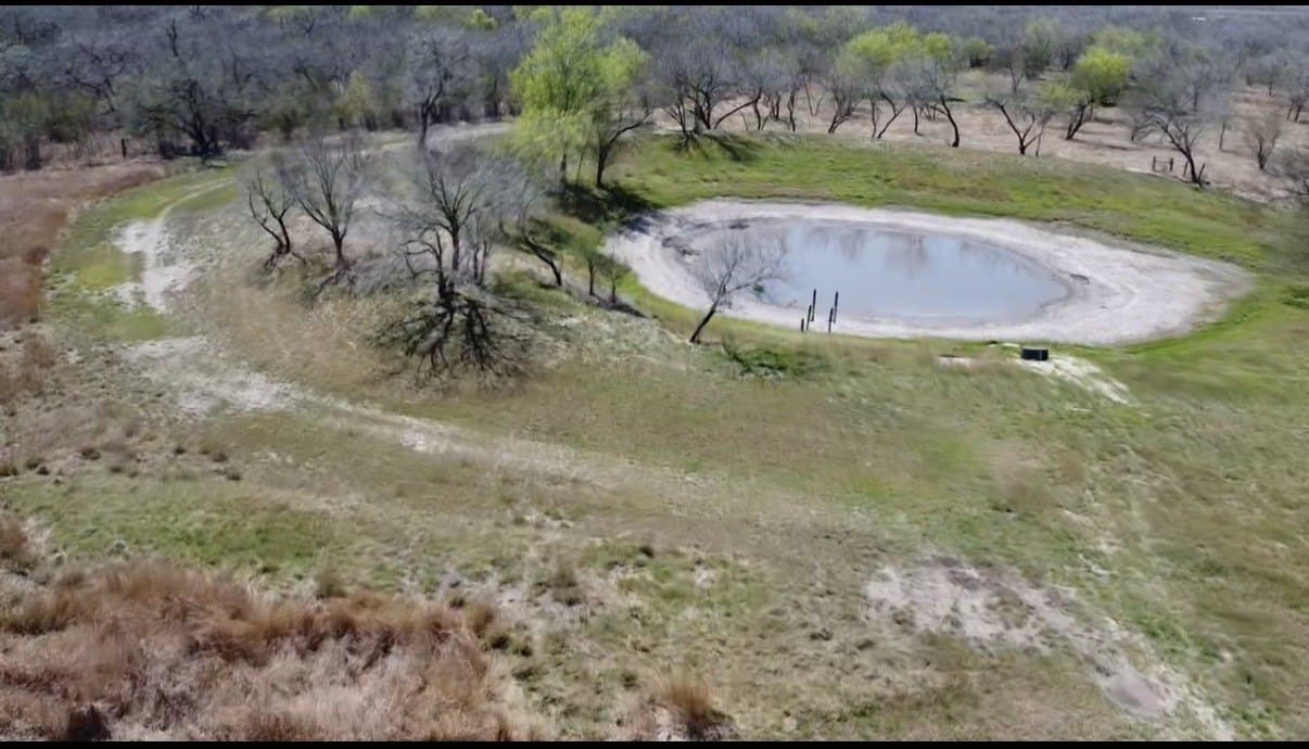 10.35 acres in Bee County gallery image 2