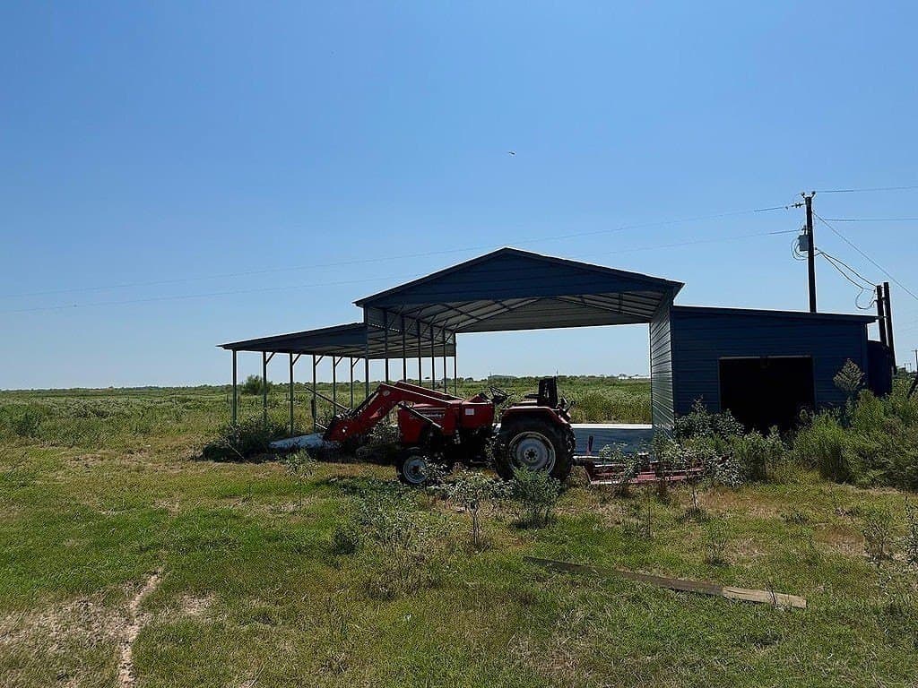 13.85 acres in Colorado County - photo 7