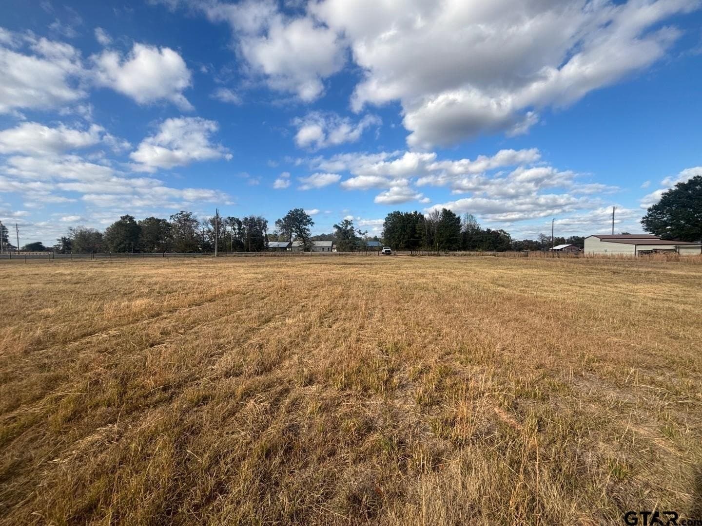 2.52 acres in Smith County gallery image 3