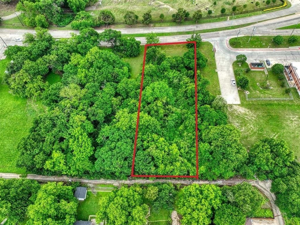 1.18 acres in Dallas County gallery image 2