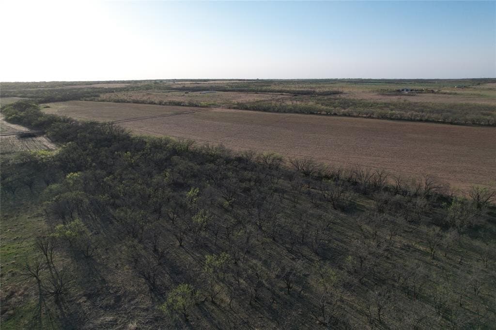 18 acres in Jones County