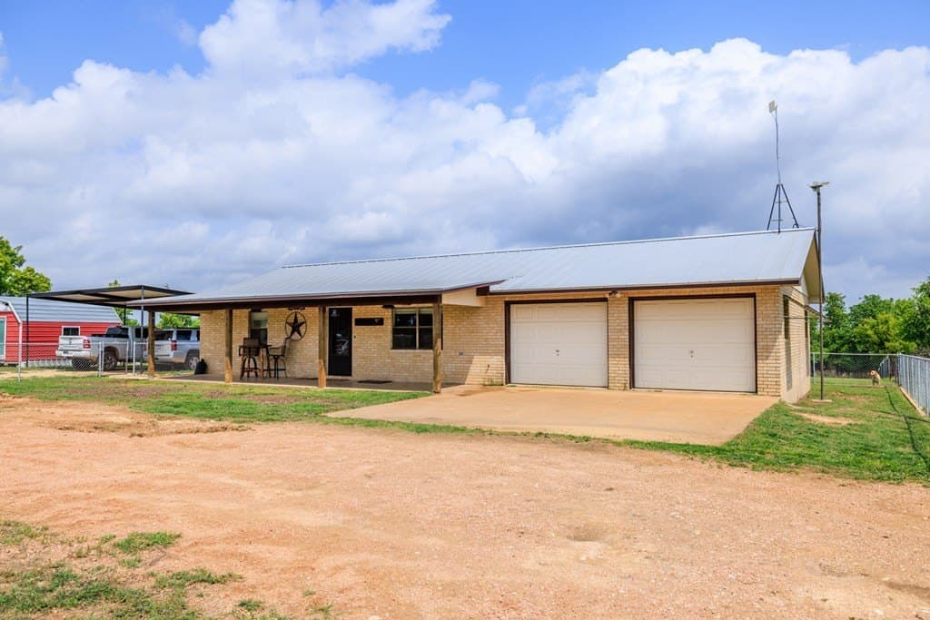 46.79 acres in Gillespie County gallery image 2